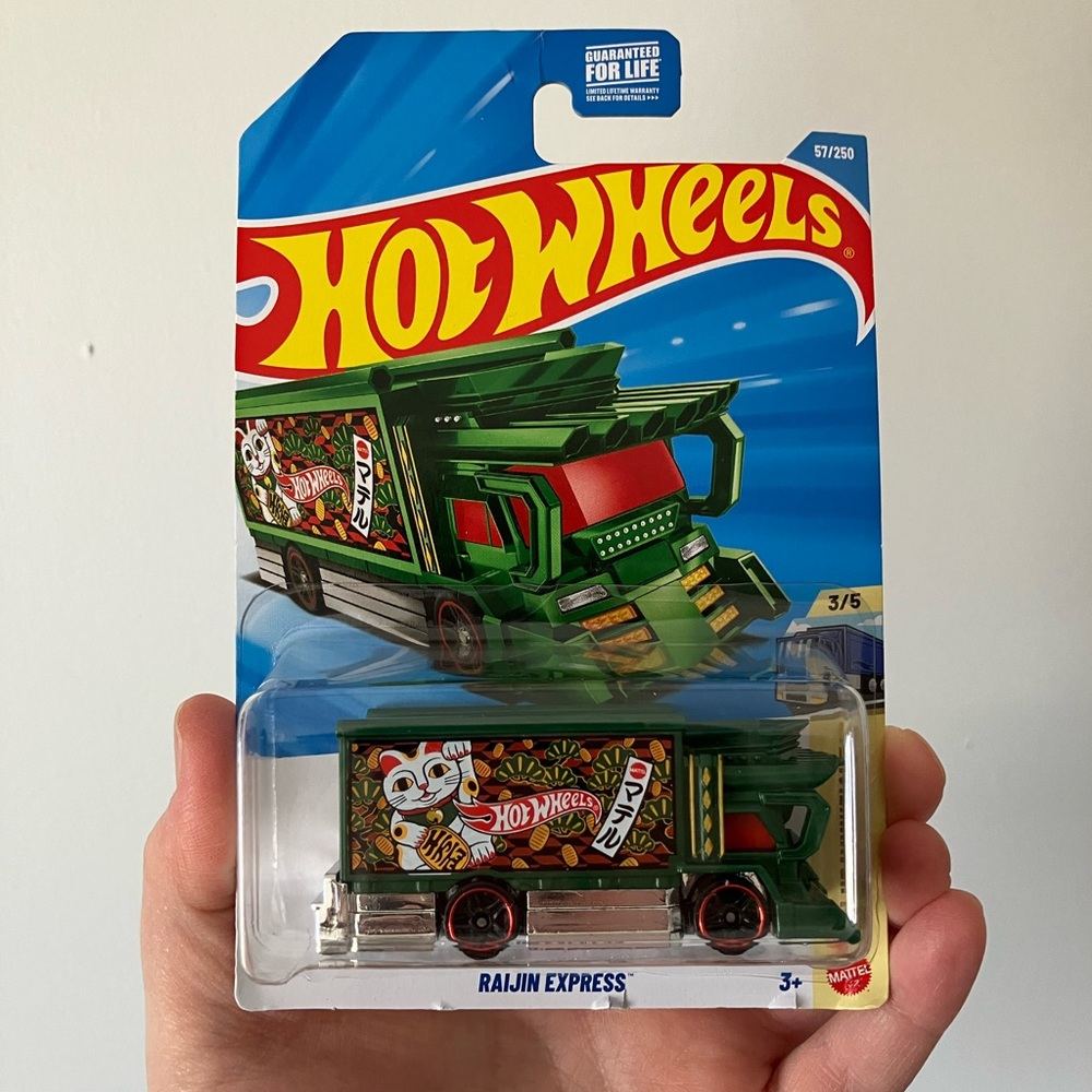 Hotwheels Raijin Express HW Heavyweights New Diecast car